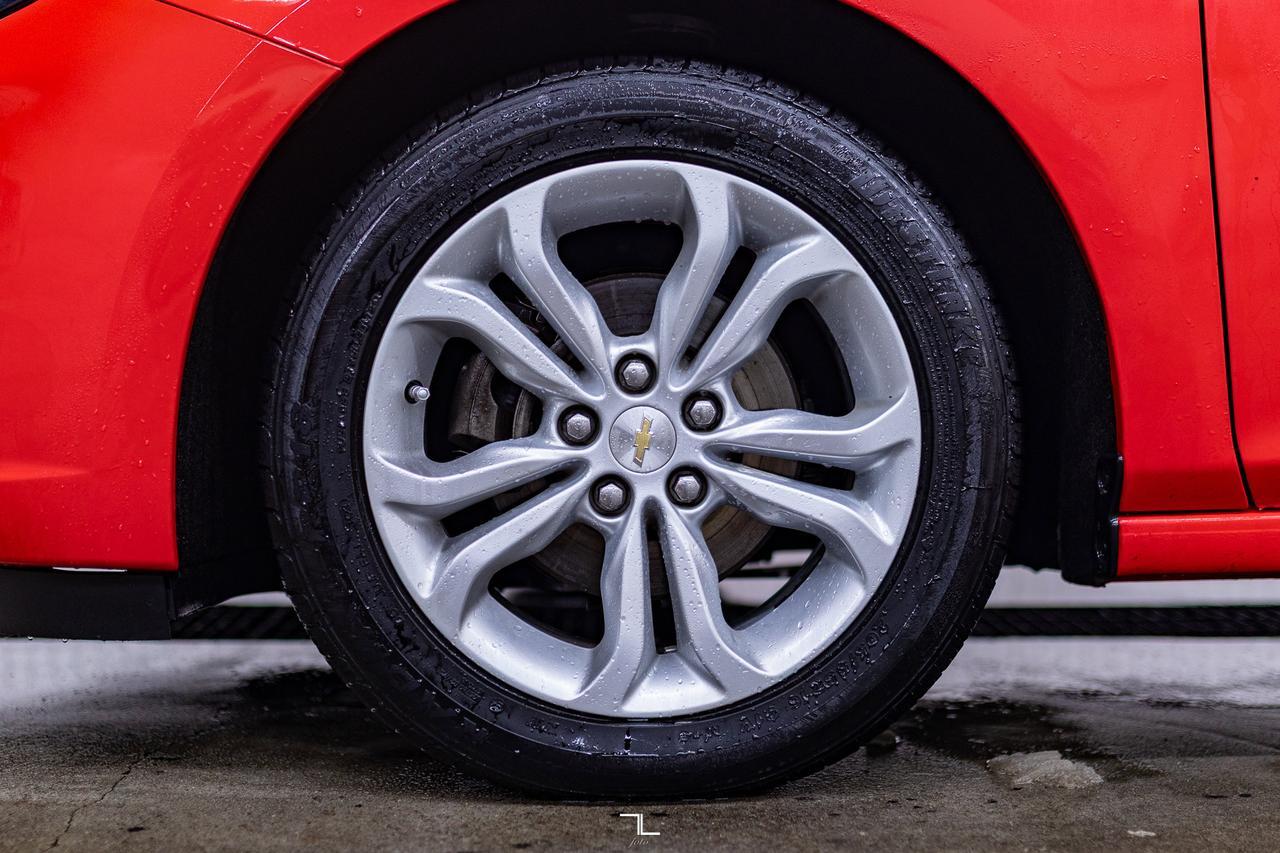 2019 Chevrolet Cruze LT Hatchback PSeat BCam Red Deer AB