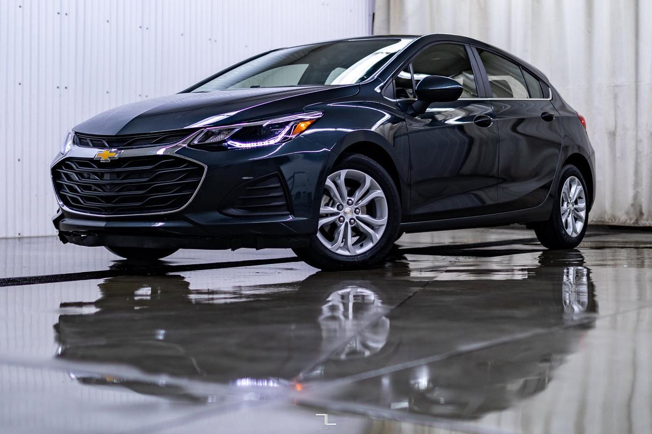 2019 Chevrolet Cruze LT Hatchback Roof BCam Red Deer AB