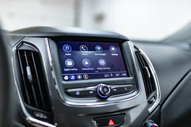 2019 Chevrolet Cruze LT Hatchback Roof BCam Red Deer AB