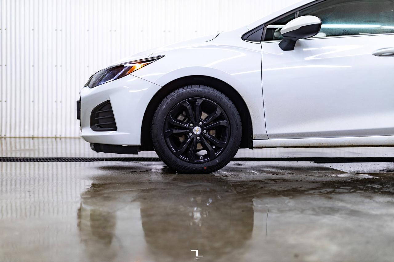 2019 Chevrolet Cruze LT PSeat BCam Red Deer AB
