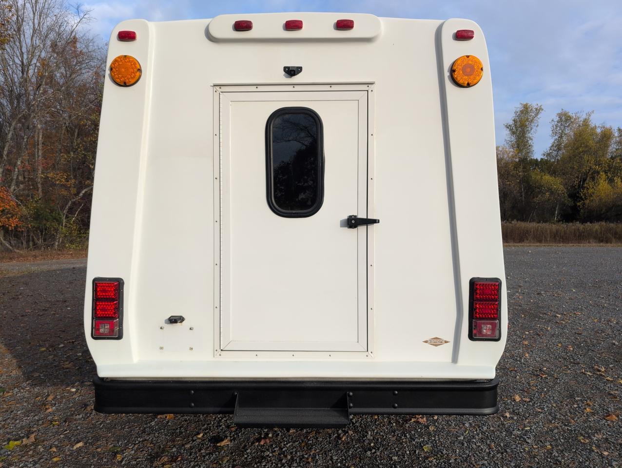 2019 Chevrolet DIAMOND COACH VP 2000