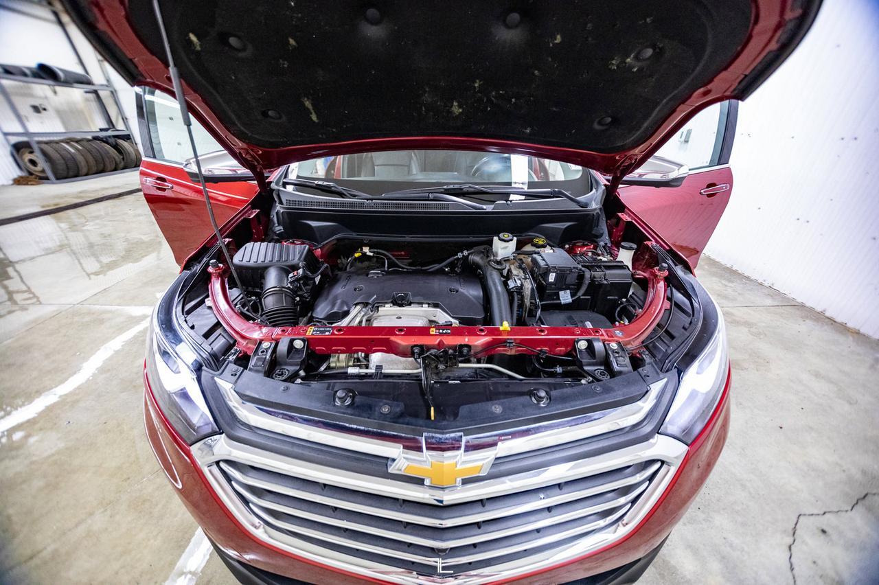 2019 Chevrolet Equinox AWD Premier Leather Roof Nav BCam Red Deer AB