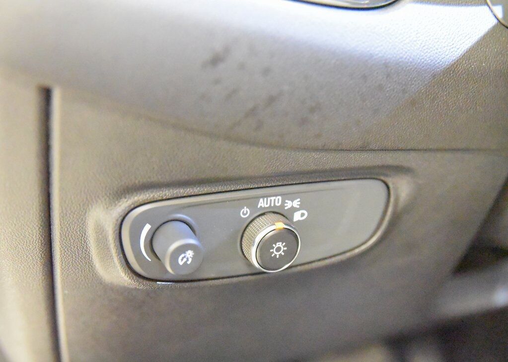 2019 Chevrolet Equinox LS Akron