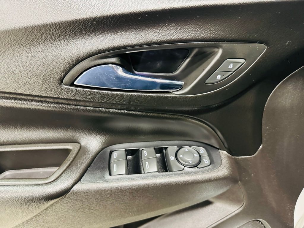 2019 Chevrolet Equinox LT photo 47