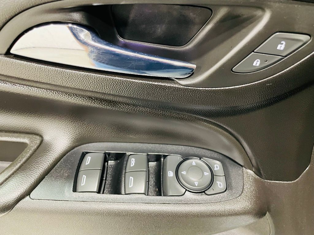 2019 Chevrolet Equinox LT photo 26