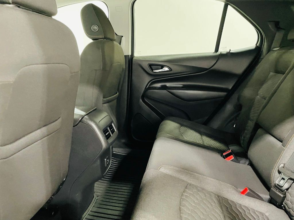 2019 Chevrolet Equinox LT photo 27