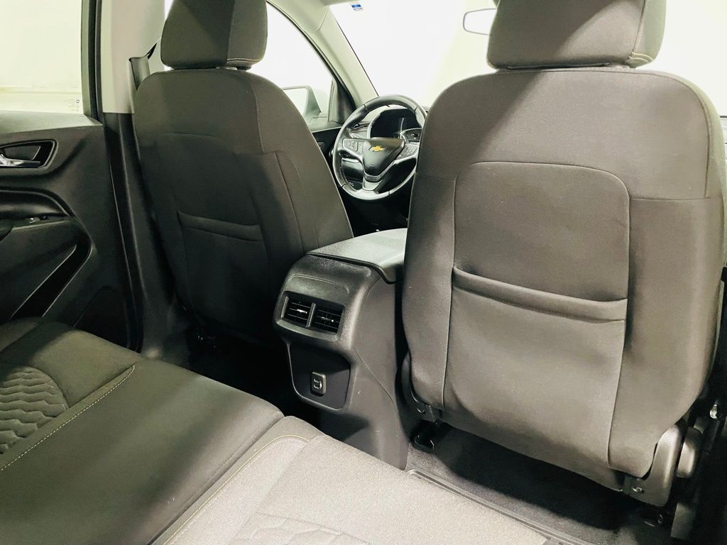 2019 Chevrolet Equinox LT photo 30