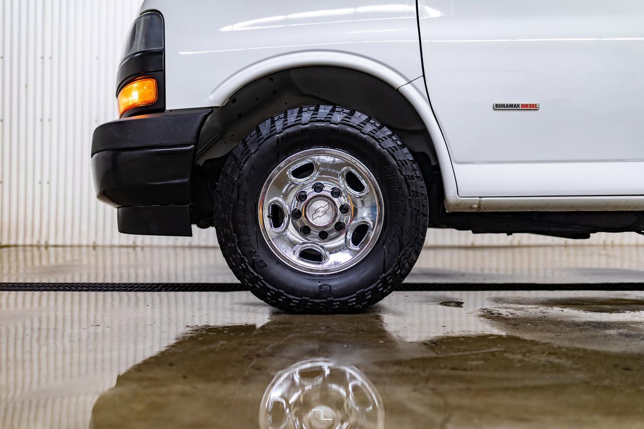 2019 Chevrolet Express 2500 Cargo Van Diesel BCam Shelving Red Deer AB