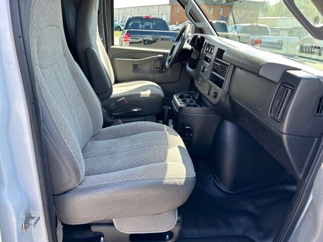 2019 Chevrolet Express 2500 Cargo Van w/ Bin Package & 6.0L V8 Ashland VA