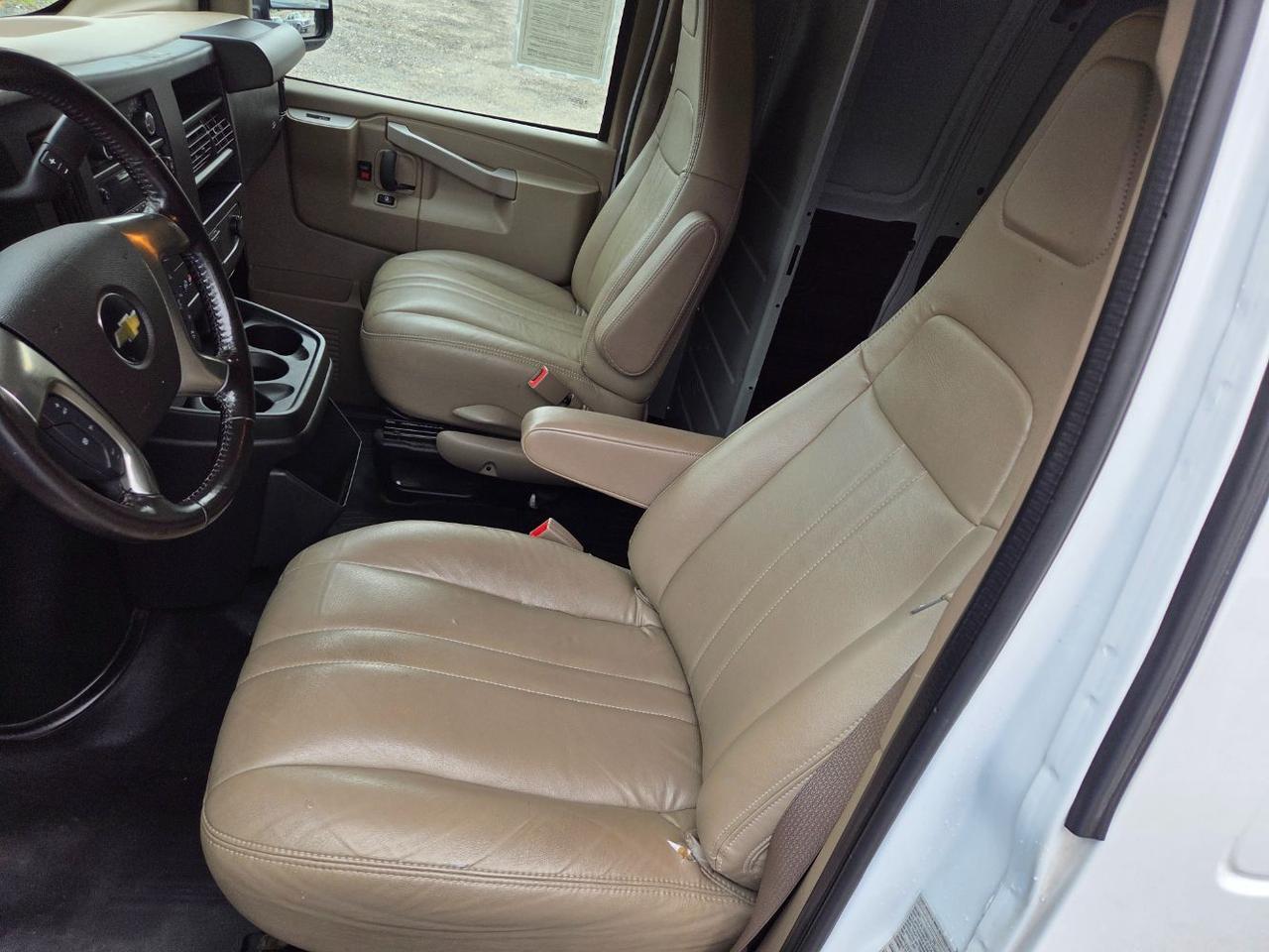 2019 Chevrolet Express 2500 Work Van Charlton MA