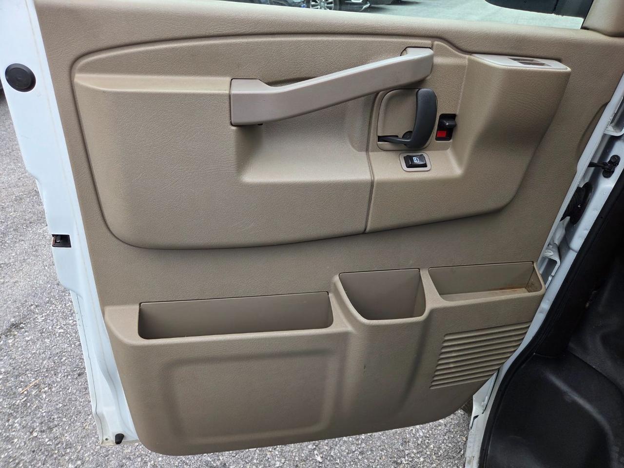 2019 Chevrolet Express 2500 Work Van Charlton MA