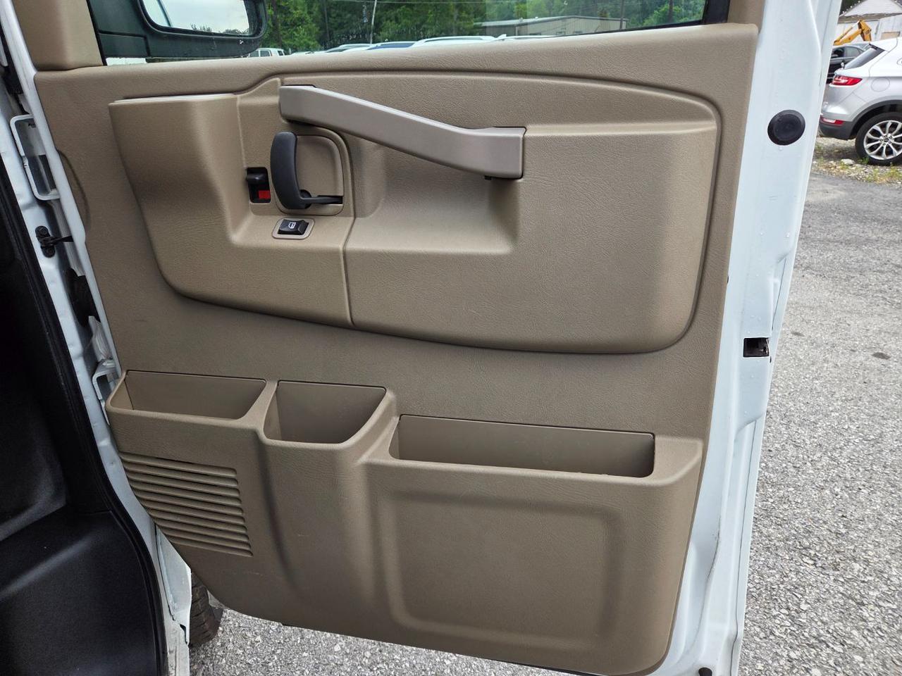 2019 Chevrolet Express 2500 Work Van Charlton MA