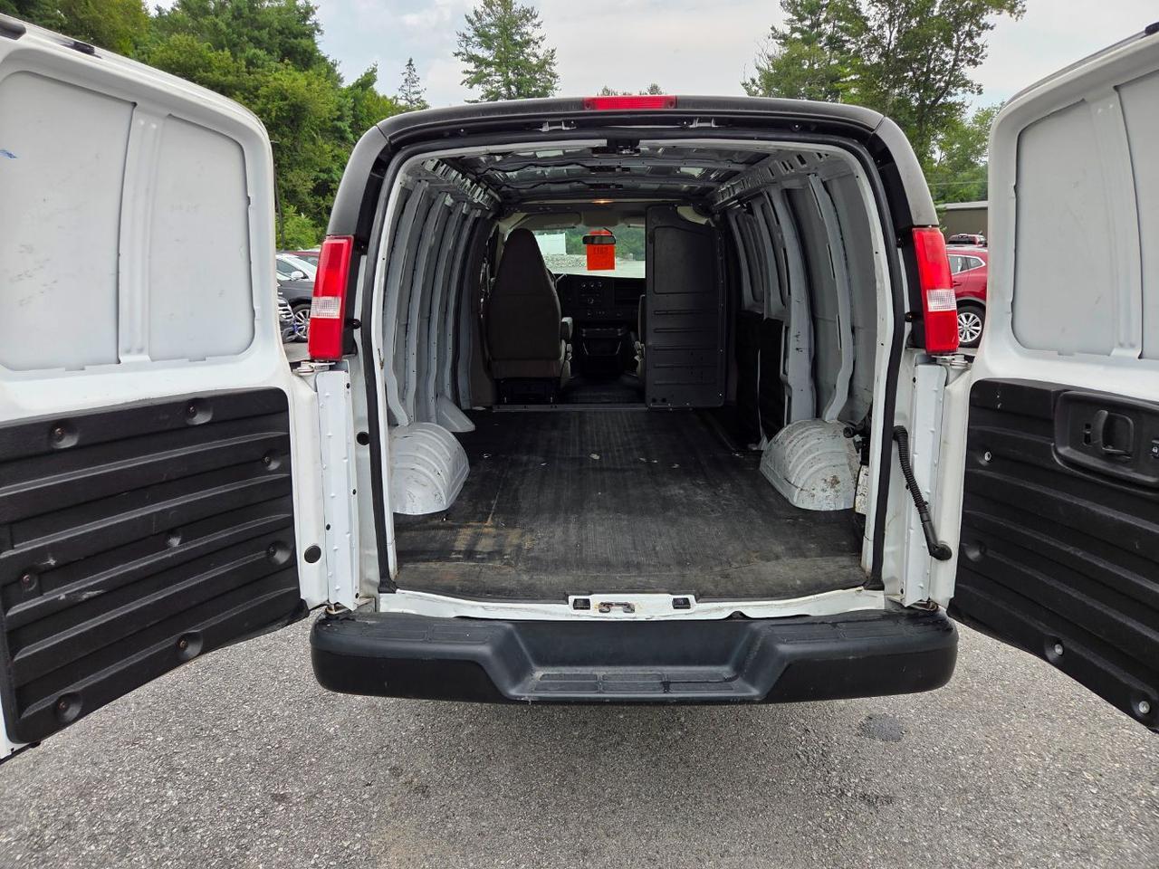 2019 Chevrolet Express 2500 Work Van Charlton MA