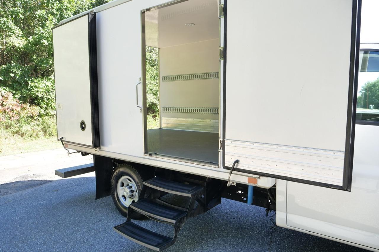2019 Chevrolet Express 3500 / REFRIGERATED BOX BODY / Thermo King Reefer High Point NC