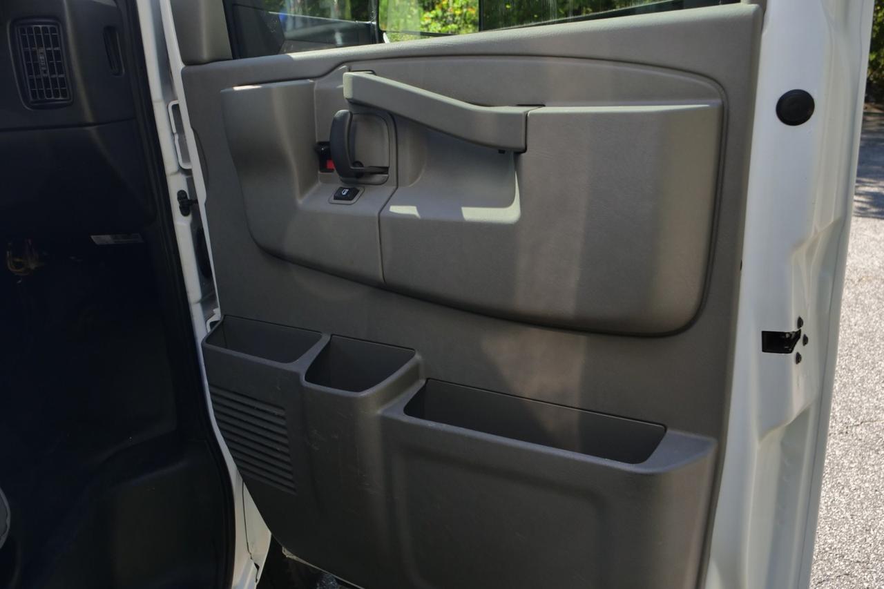 2019 Chevrolet Express 3500 / REFRIGERATED BOX BODY / Thermo King Reefer High Point NC