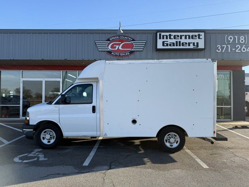 2019 Chevrolet Express 3500 10' Box Van Collinsville OK