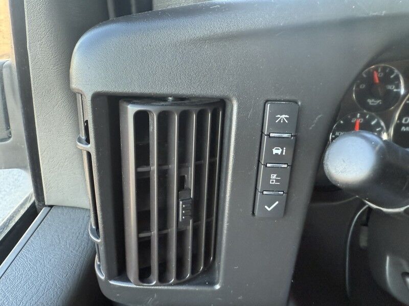 2019 Chevrolet Express 3500 10' Box Van Collinsville OK