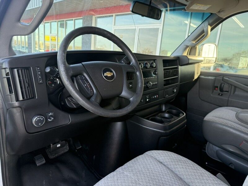 2019 Chevrolet Express 3500 10' Box Van Collinsville OK