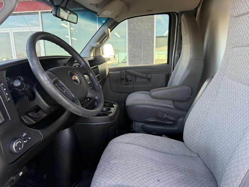 2019 Chevrolet Express 3500 10' Box Van Collinsville OK