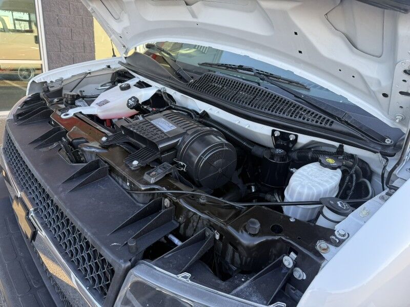 2019 Chevrolet Express 3500 10' Box Van Collinsville OK