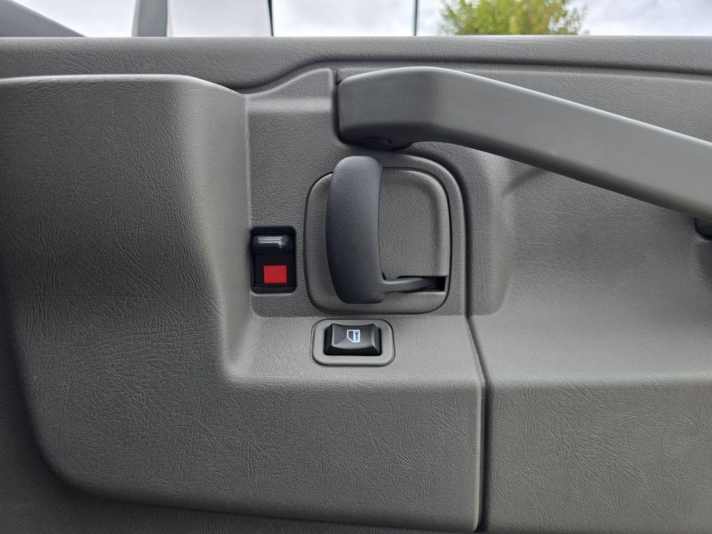 2019 Chevrolet Express 3500 14ft Box W/2,000lb Liftgate Concord NC