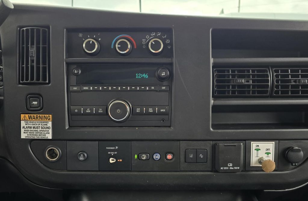 2019 Chevrolet Express 3500 14ft Box W/2,000lb Liftgate Concord NC