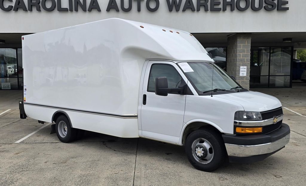 2019 Chevrolet Express 3500 14ft Box W/2,000lb Liftgate Concord NC