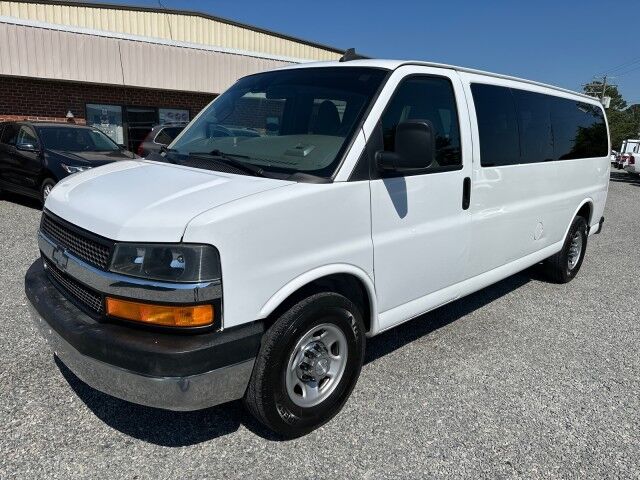 2019 Chevrolet Express 3500 LT Extended 15-Passenger Van