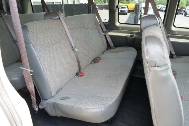 2019 Chevrolet Express 3500 LT / Passenger Van / Vortec 6.0L V8 / 15 Seats! High Point NC