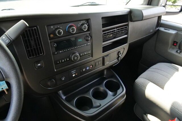 2019 Chevrolet Express 3500 LT / Passenger Van / Vortec 6.0L V8 / 15 Seats! High Point NC