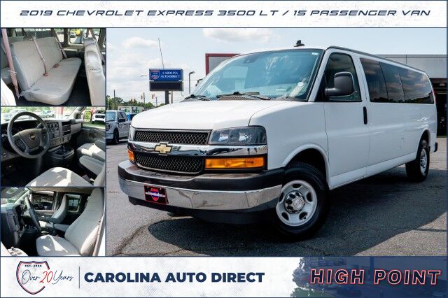 2019 Chevrolet Express 3500 LT / Passenger Van / Vortec 6.0L V8 / 15 Seats!