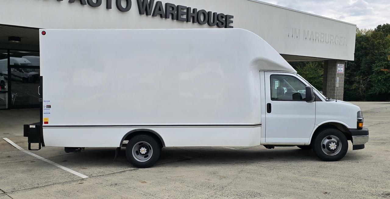 2019 Chevrolet Express Commercial Cutaway 3500 14ft Box W/2,000lb Liftgate Concord NC