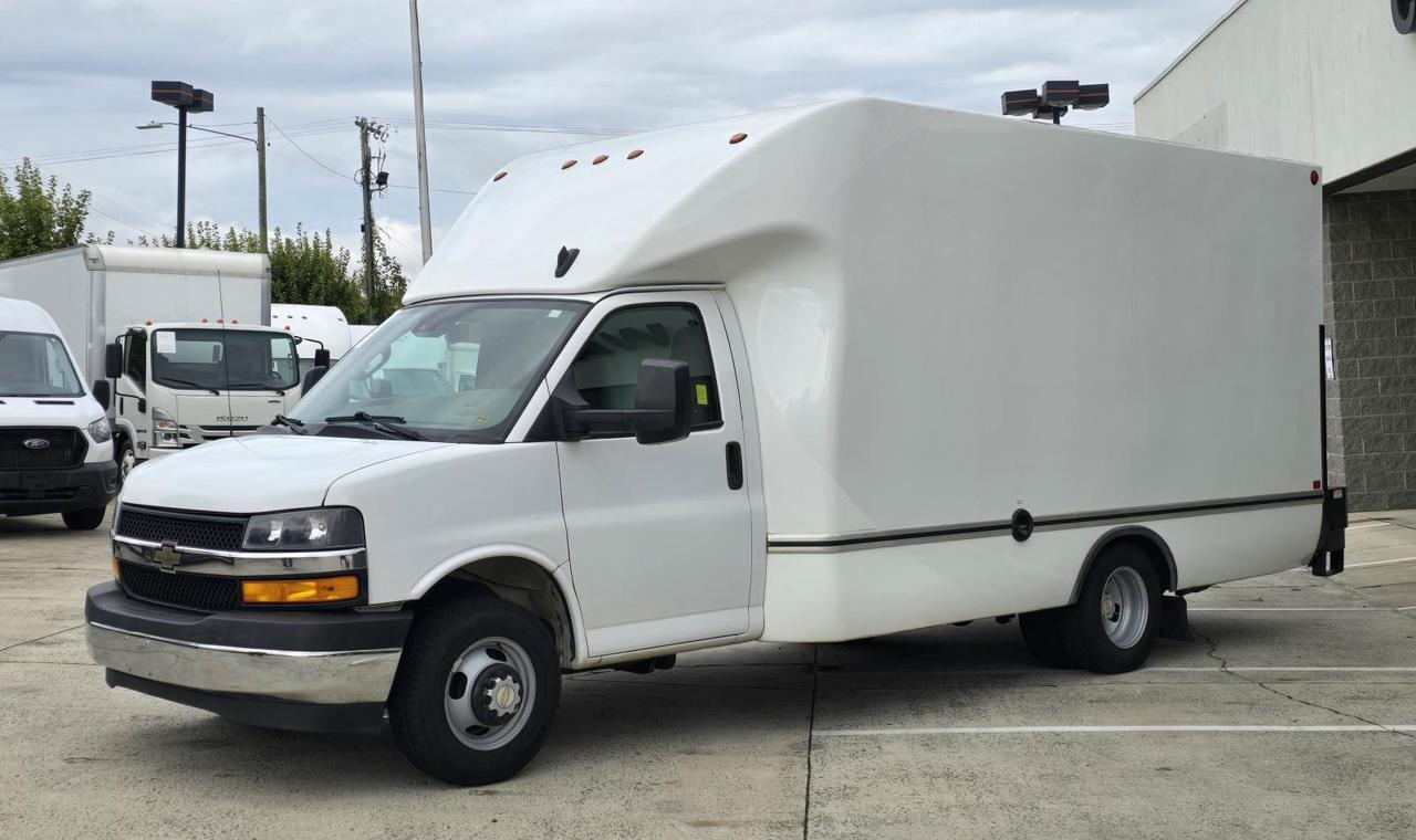 2019 Chevrolet Express Commercial Cutaway 3500 14ft Box W/2,000lb Liftgate Concord NC