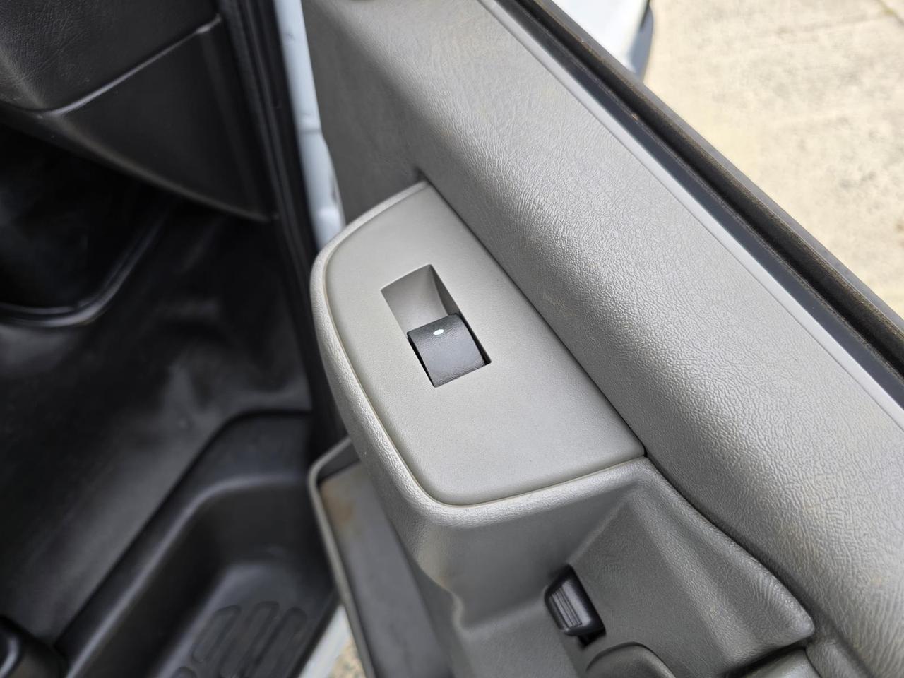 2019 Chevrolet Express Commercial Cutaway 3500 14ft Box W/2,000lb Liftgate Concord NC