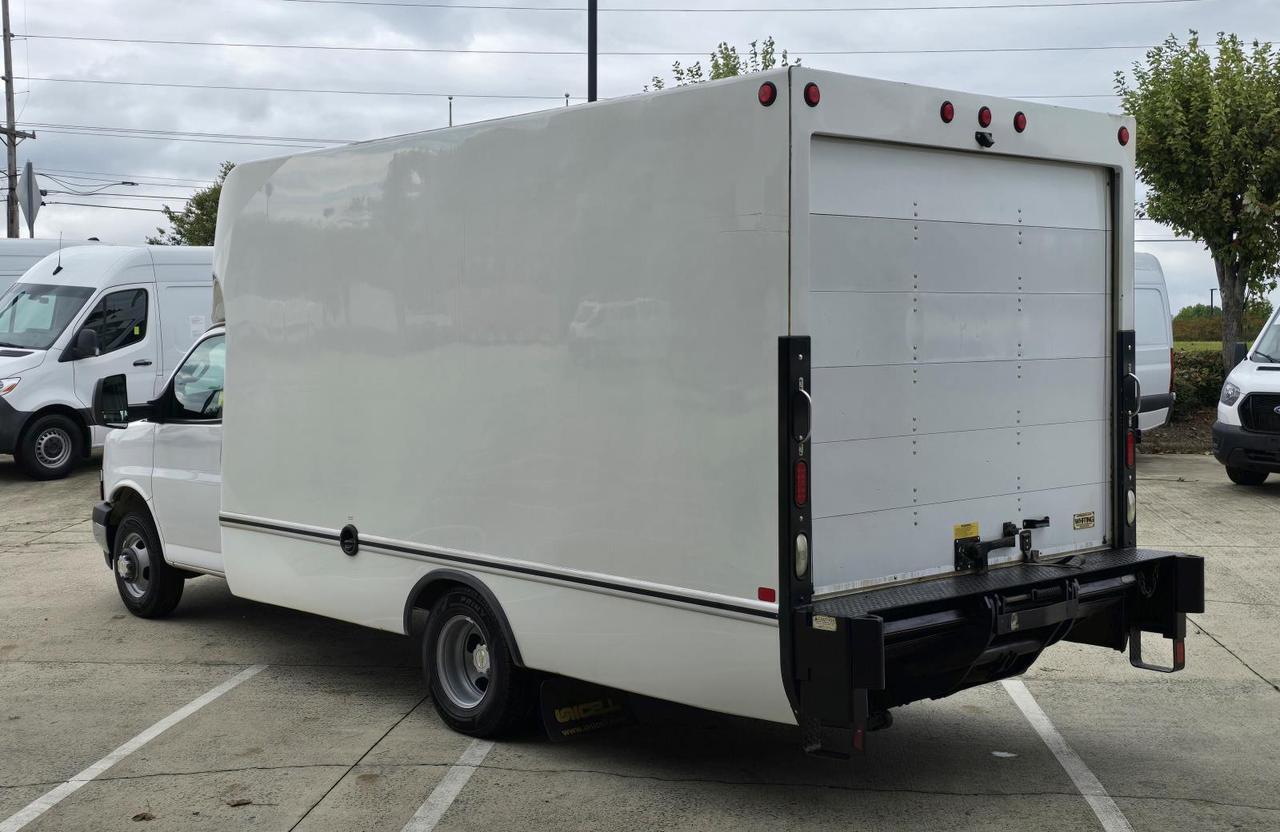 2019 Chevrolet Express Commercial Cutaway 3500 14ft Box W/2,000lb Liftgate Concord NC
