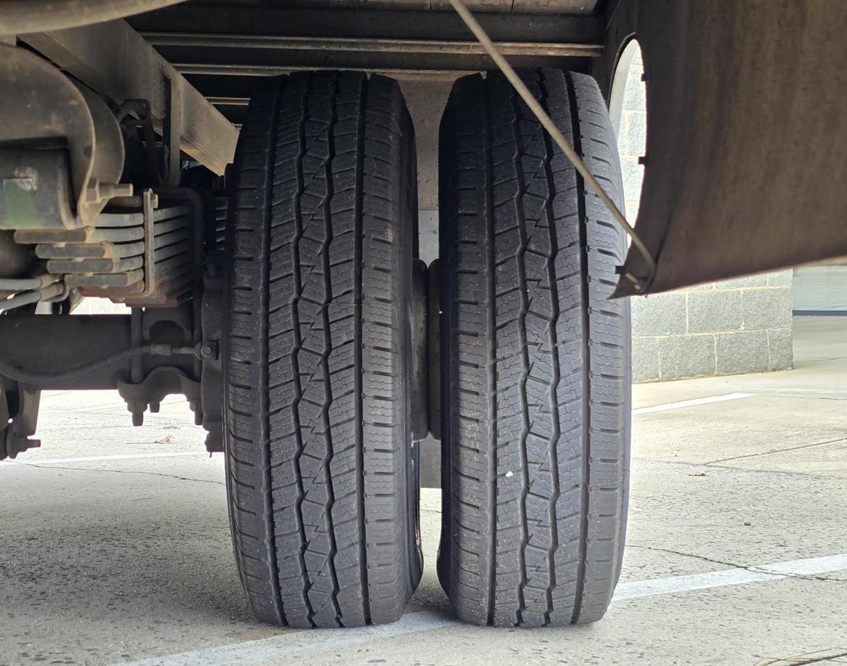 2019 Chevrolet Express Commercial Cutaway 3500 14ft Box W/2,000lb Liftgate Concord NC