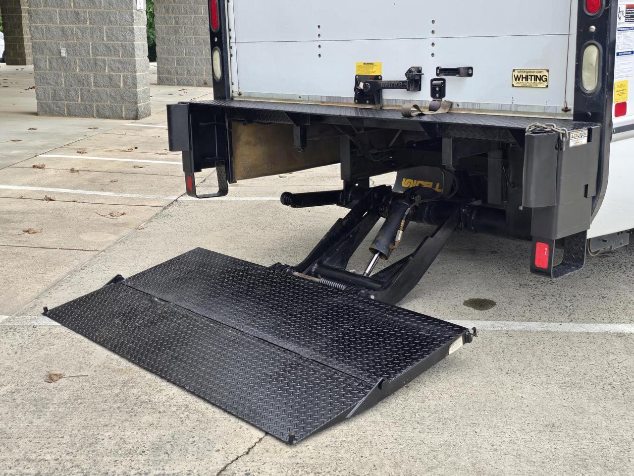 2019 Chevrolet Express Commercial Cutaway 3500 14ft Box W/2,000lb Liftgate Concord NC