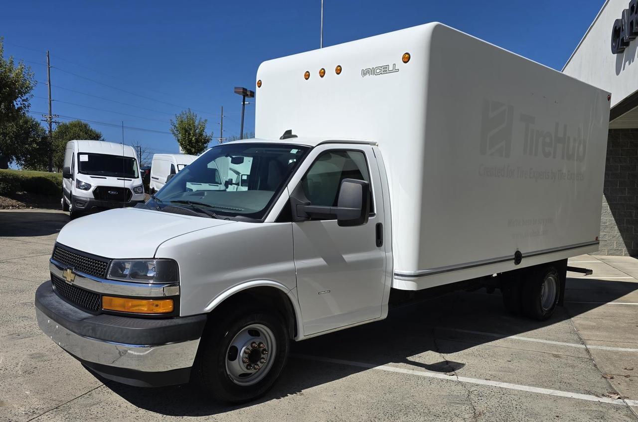 2019 Chevrolet Express Commercial Cutaway 3500 16FT Box w/Roll Up Door Concord NC