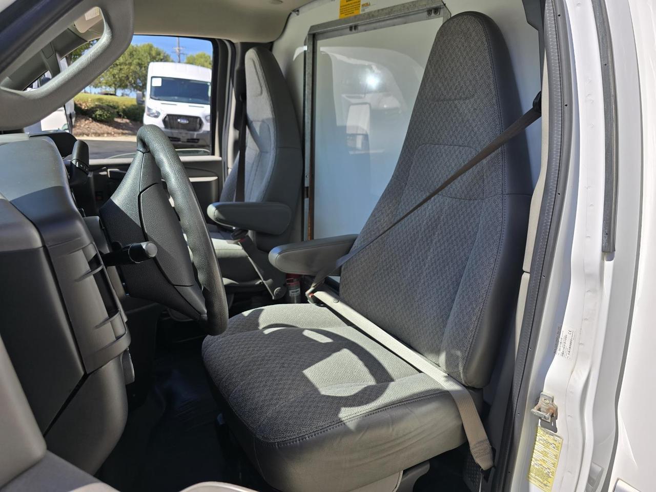 2019 Chevrolet Express Commercial Cutaway 3500 16FT Box w/Roll Up Door Concord NC