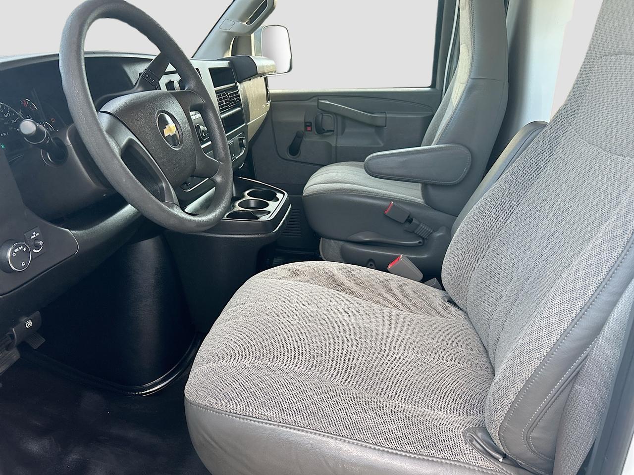 2019 Chevrolet Express Commercial Cutaway 3500 Van Venice FL