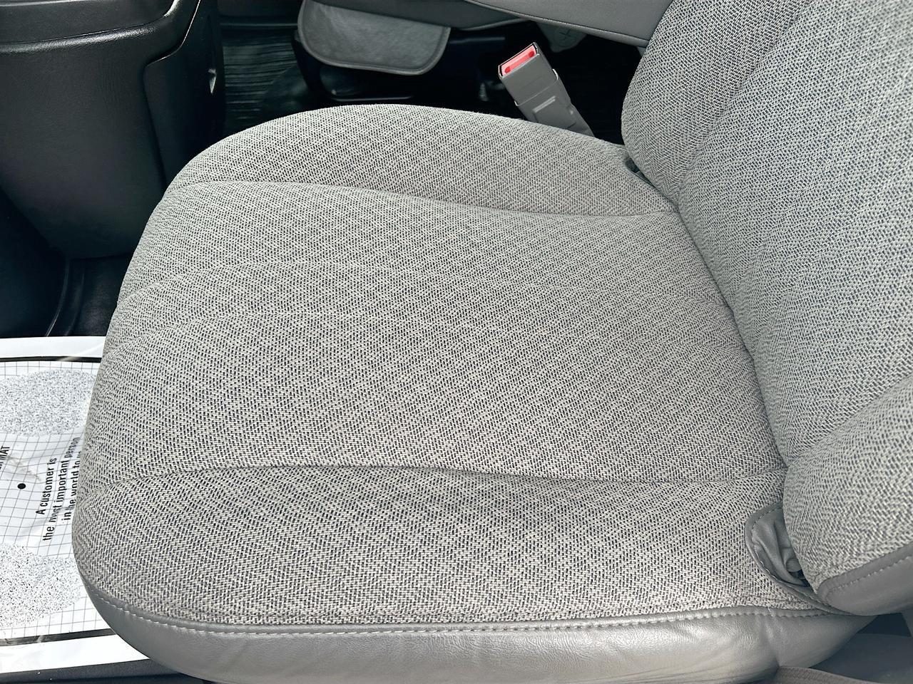 2019 Chevrolet Express Cutaway 3500 Van photo 18