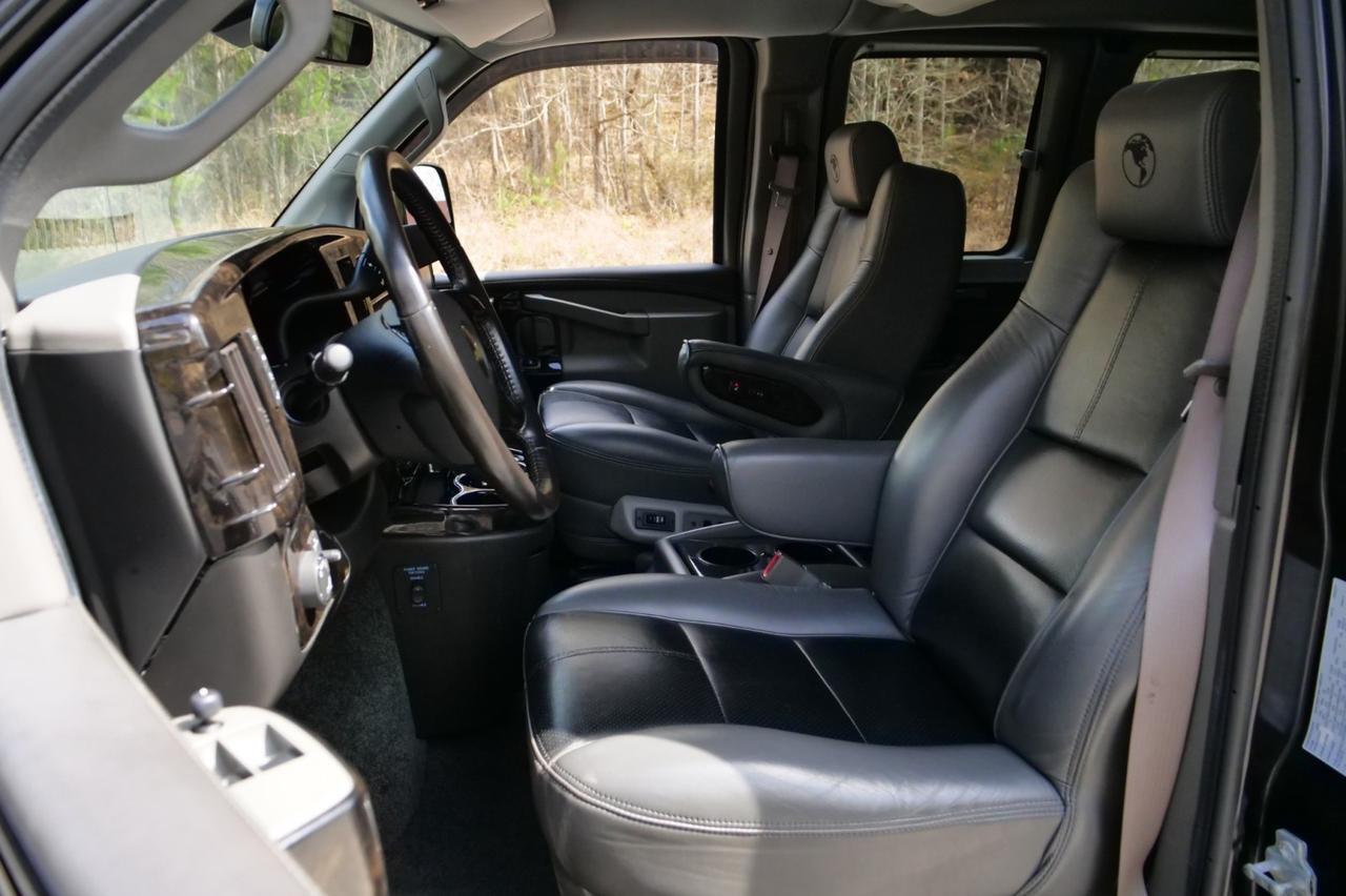 2019 Chevrolet Express Explorer Conversion Van / Limited SE / Loaded With Options! Lincolnton NC