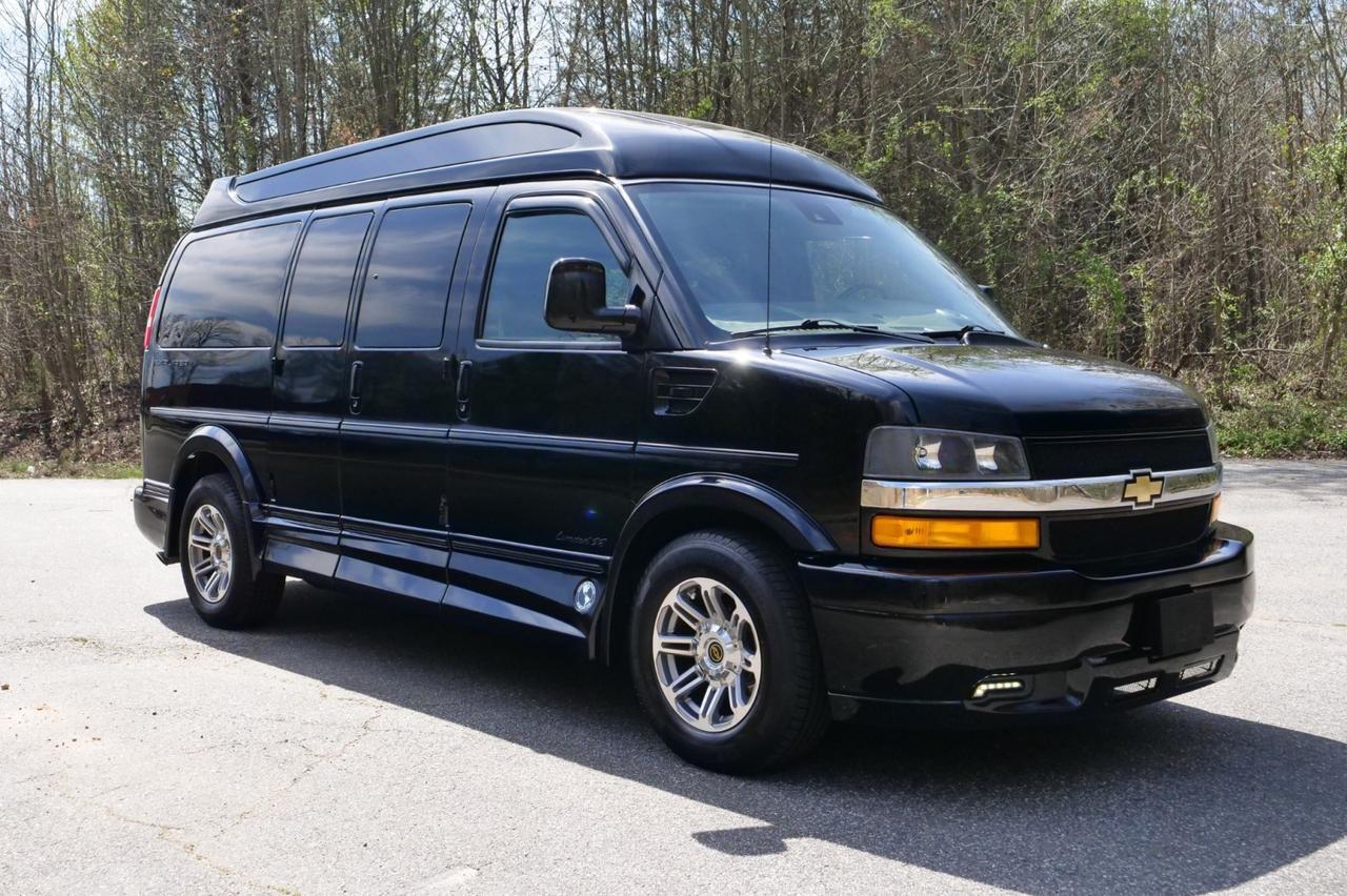 2019 Chevrolet Express Explorer Conversion Van / Limited SE / Loaded With Options! Lincolnton NC