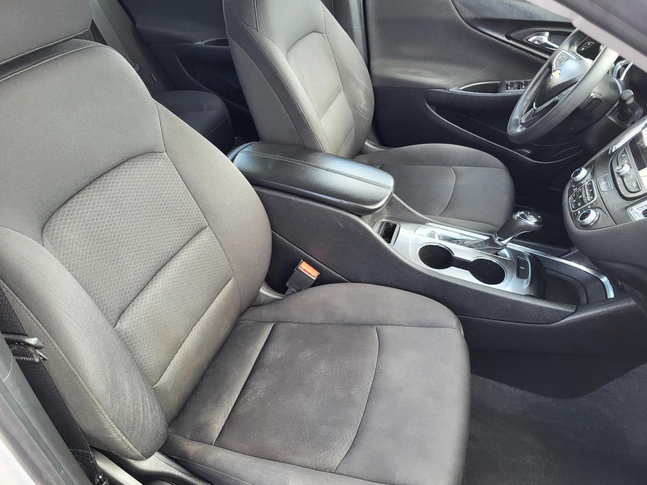 2019 Chevrolet Malibu 4dr Sdn LT w/1LT Beeville TX