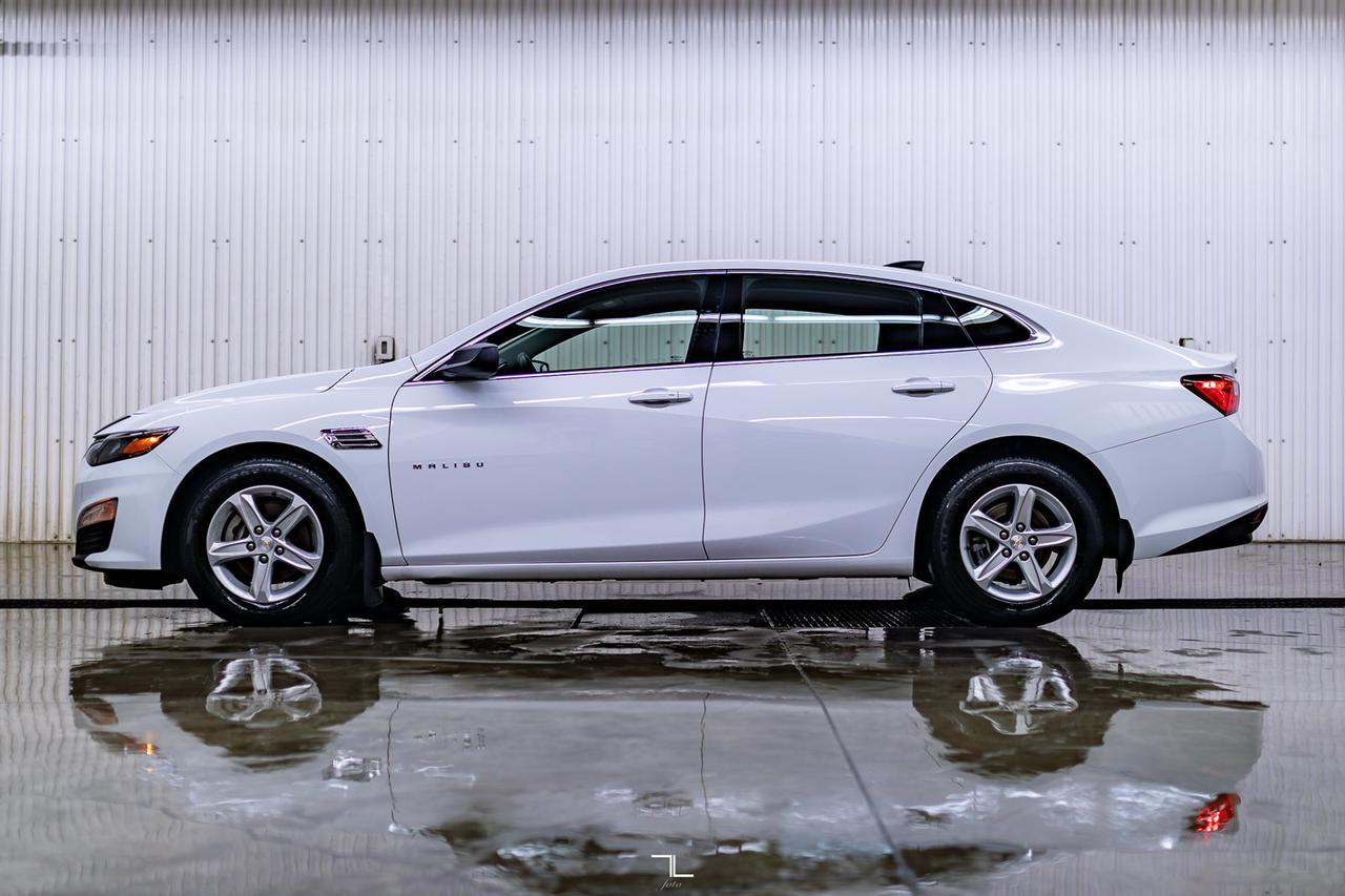 2019 Chevrolet Malibu LS BCam Red Deer AB