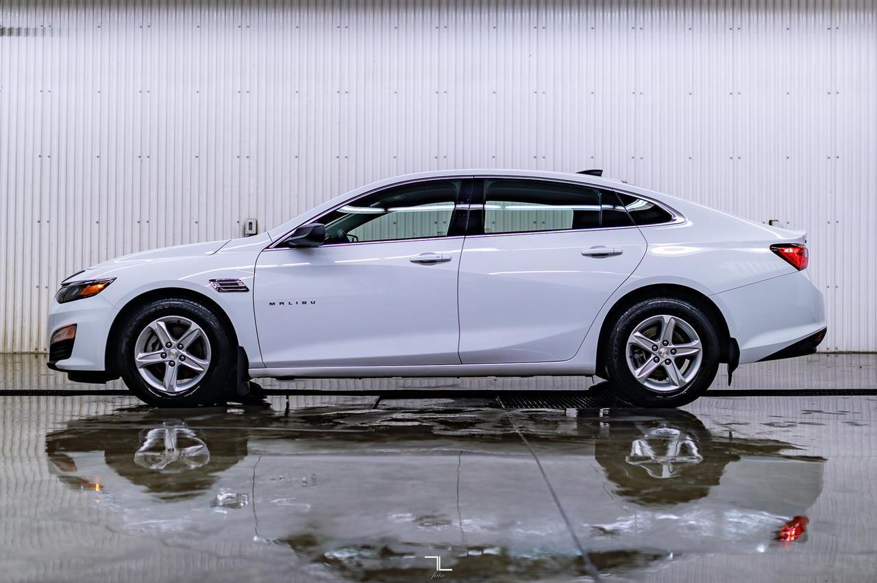 2019 Chevrolet Malibu LS BCam Red Deer AB