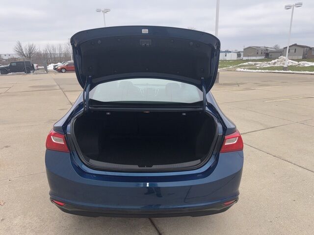 2019 Chevrolet Malibu LS West Burlington IA