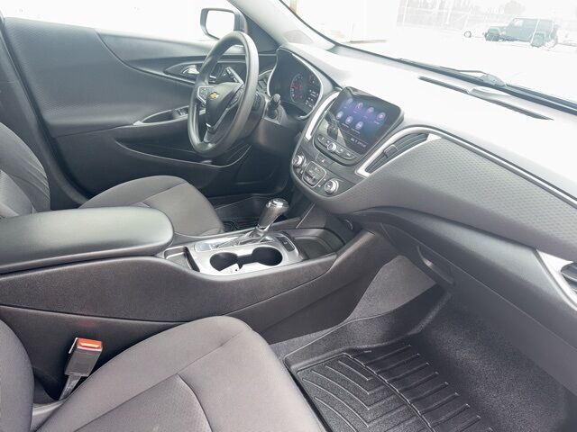 2019 Chevrolet Malibu LS West Burlington IA