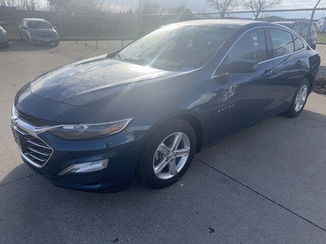 2019 Chevrolet Malibu LS West Burlington IA