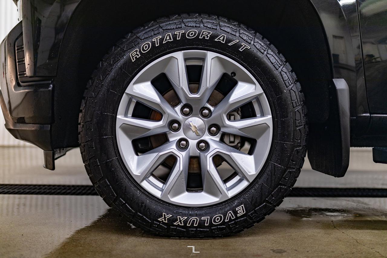 2019 Chevrolet Silverado 1500 4x4 Crew Cab Custom BCam Red Deer AB